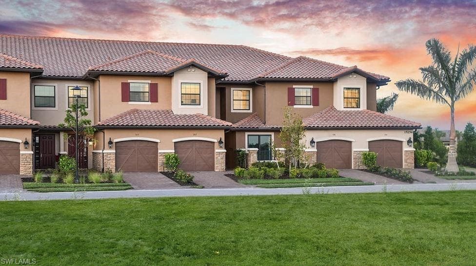 15320 Lucerna ST 104 NAPLES, FL 34114