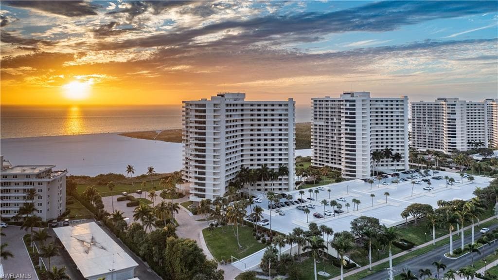 440 Seaview CT 611 MARCO ISLAND, FL 34145
