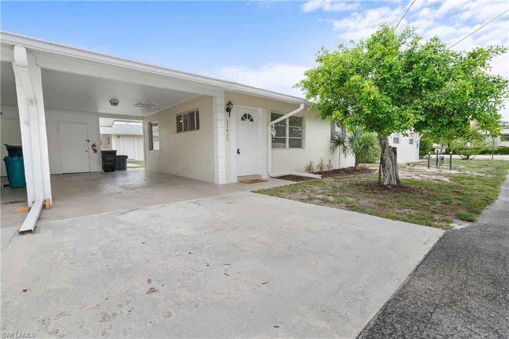 27430 Village Garden WAY BONITA SPRINGS, FL 34135