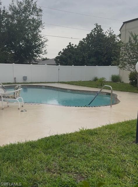 3911 Country Club BLVD 102 CAPE CORAL, FL 33904