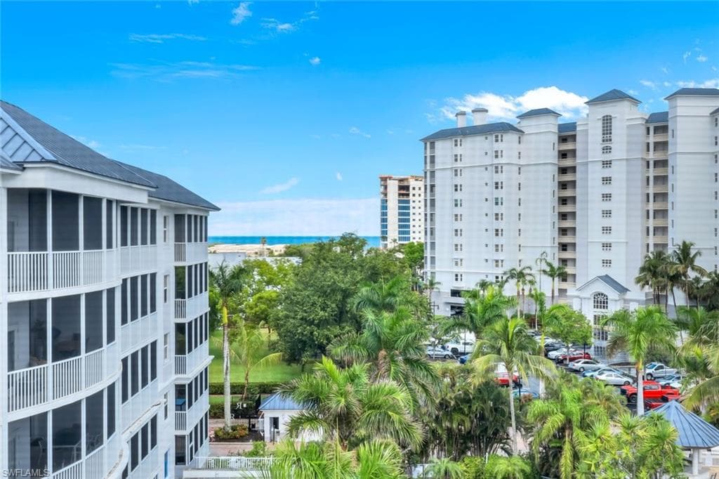 460 Launch CIR Penthouse 01 NAPLES, FL 34108