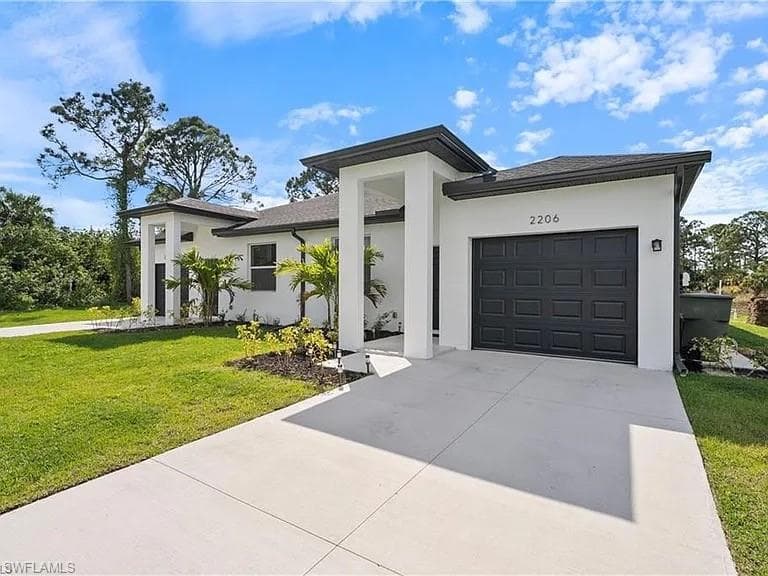 2206/2208 Leda AVE S LEHIGH ACRES, FL 33973