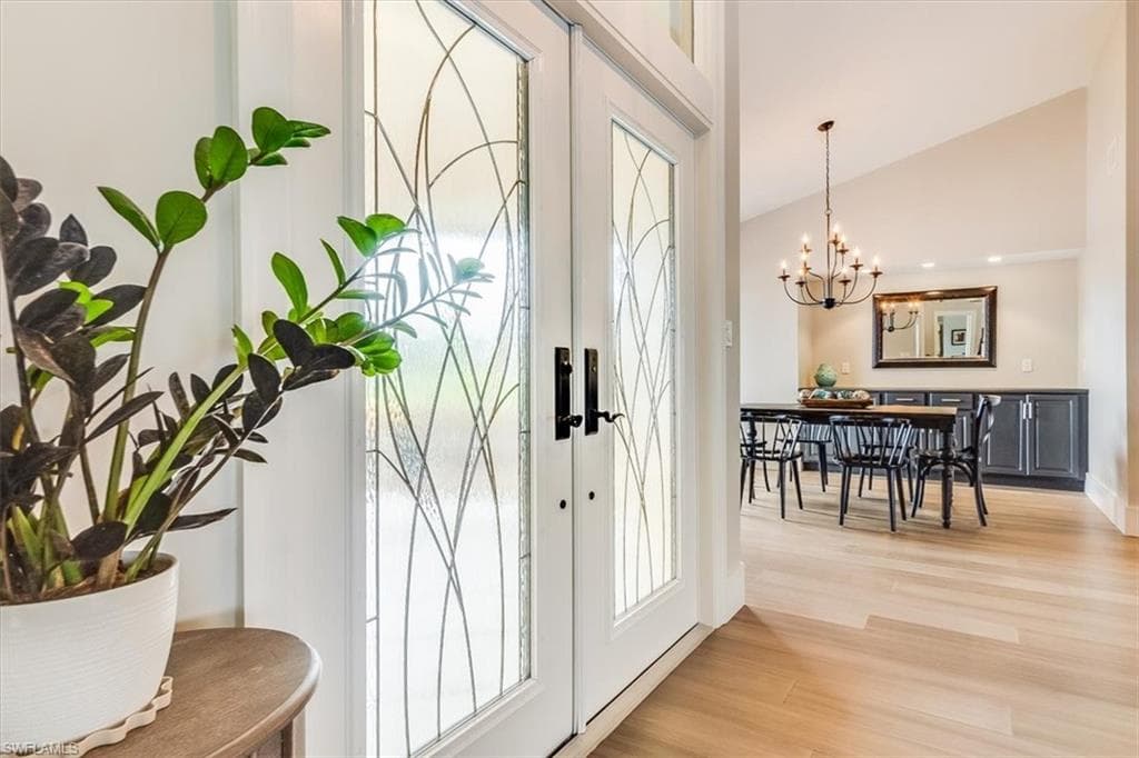 2209 Regal WAY NAPLES, FL 34110