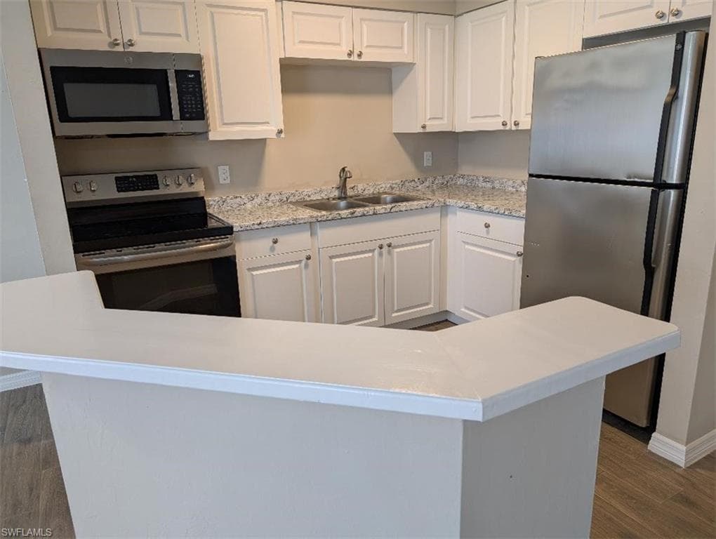 218 Hancock Bridge PKWY 6 CAPE CORAL, FL 33990