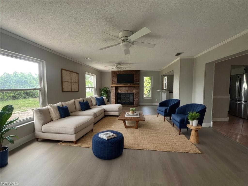1833 SE 1st TER CAPE CORAL, FL 33990