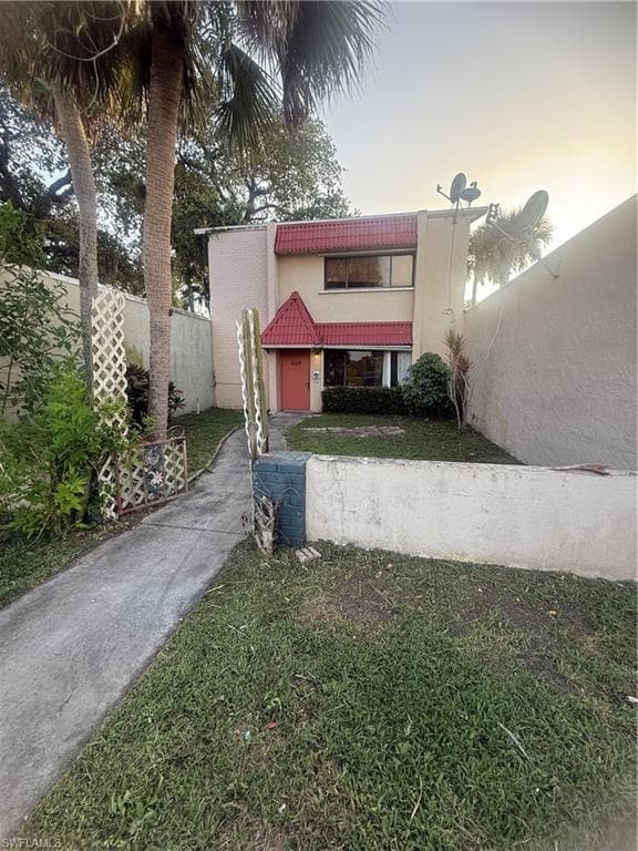 589 Glendale AVE LEHIGH ACRES, FL 33936