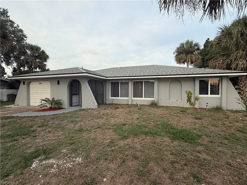 304 North AVE LEHIGH ACRES, FL 33936