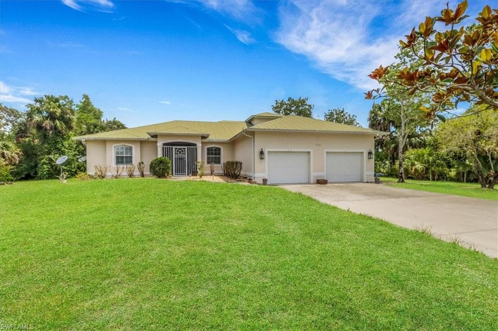 311 16th AVE NE NAPLES, FL 34120