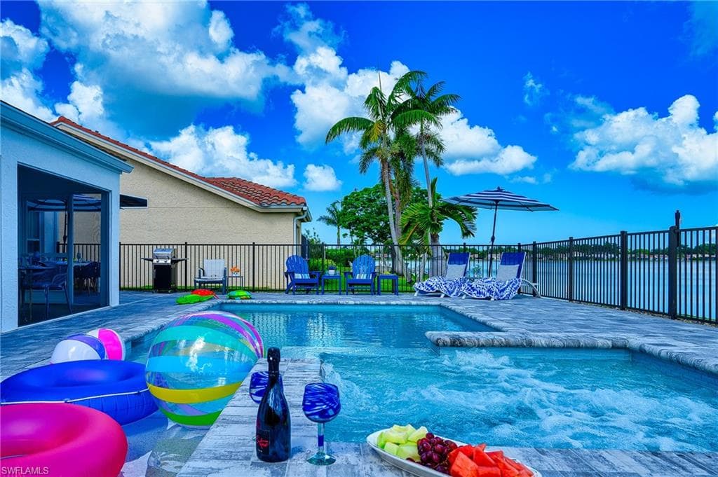 7311 Mill Pond CIR NAPLES, FL 34109