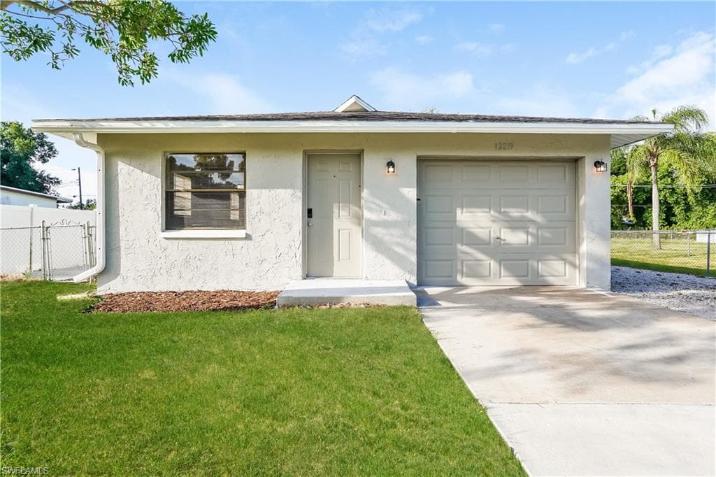 12219 2nd ST FORT MYERS, FL 33905