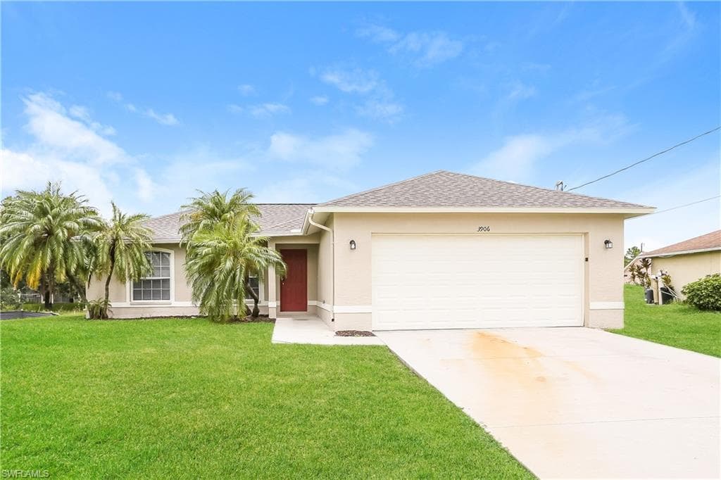 3906 12th ST W LEHIGH ACRES, FL 33971