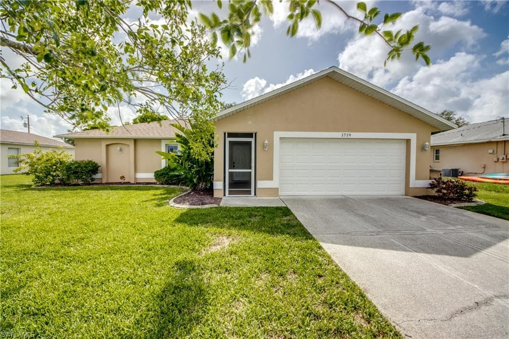 1719 Academy BLVD CAPE CORAL, FL 33990