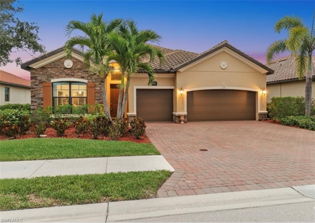 28103 Kerry CT BONITA SPRINGS, FL 34135