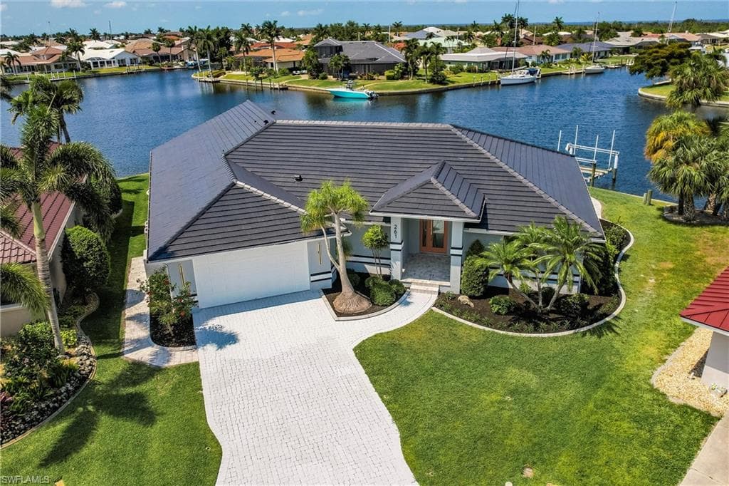 261 Venezia CT PUNTA GORDA, FL 33950
