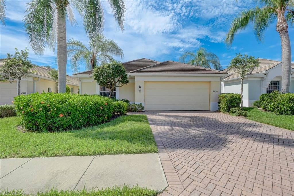 2530 Greendale PL CAPE CORAL, FL 33991