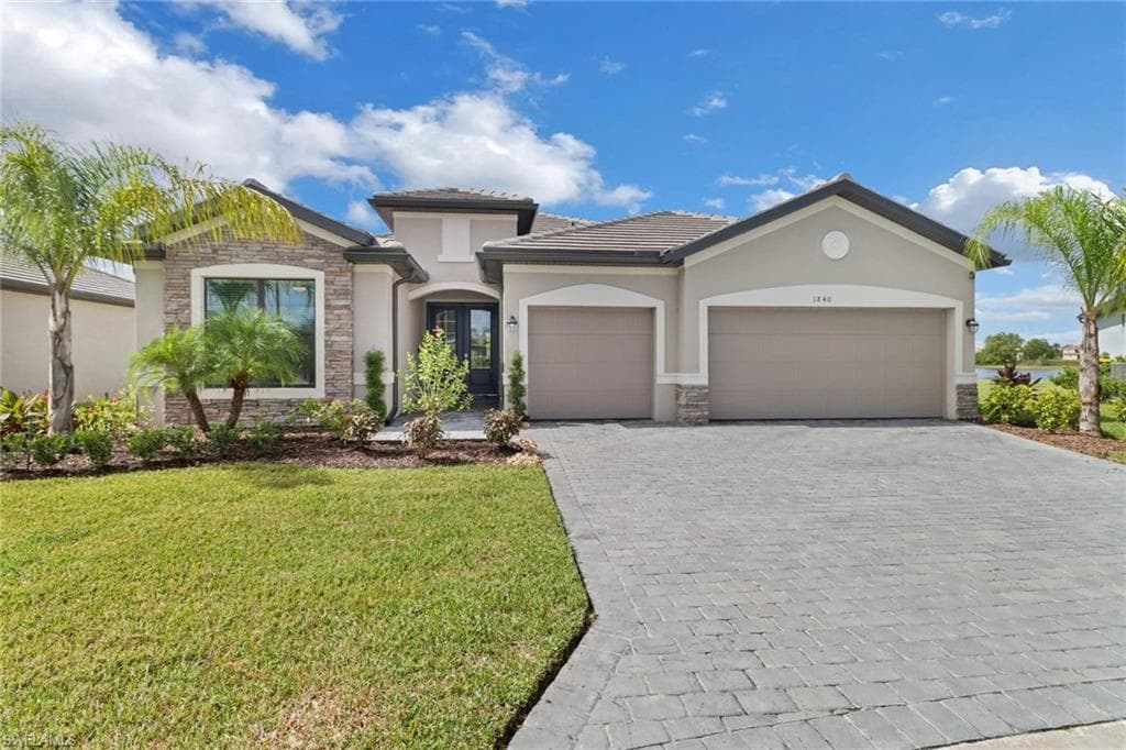 1840 Lema CT NAPLES, FL 34120