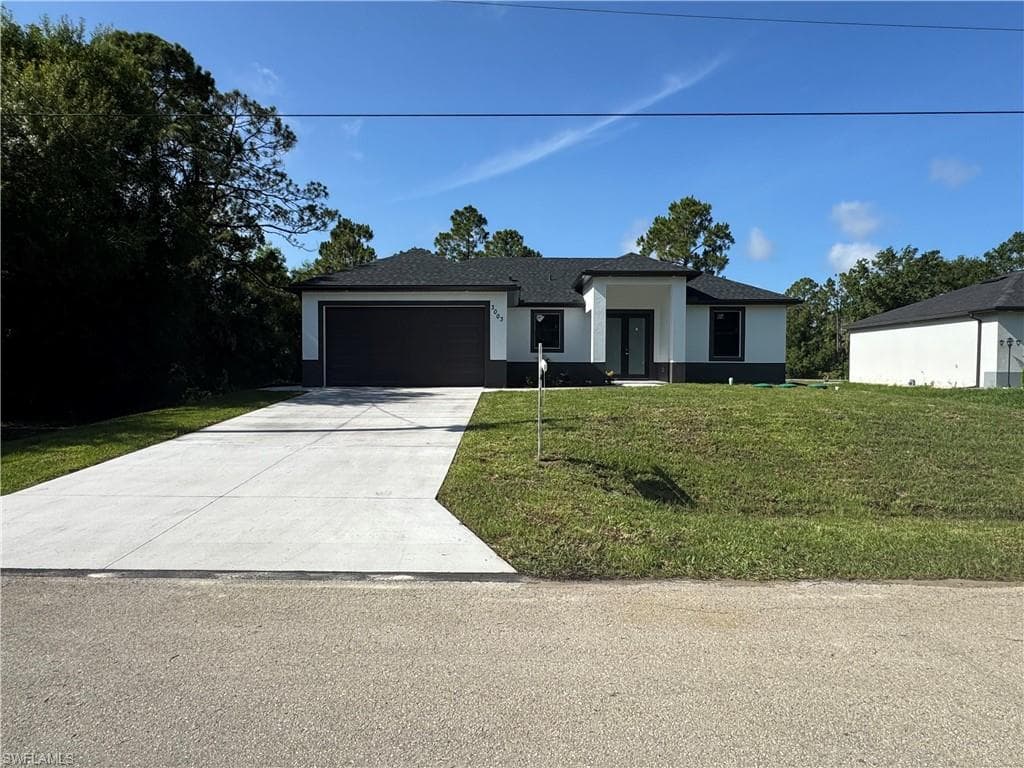 3003 18th ST W LEHIGH ACRES, FL 33976