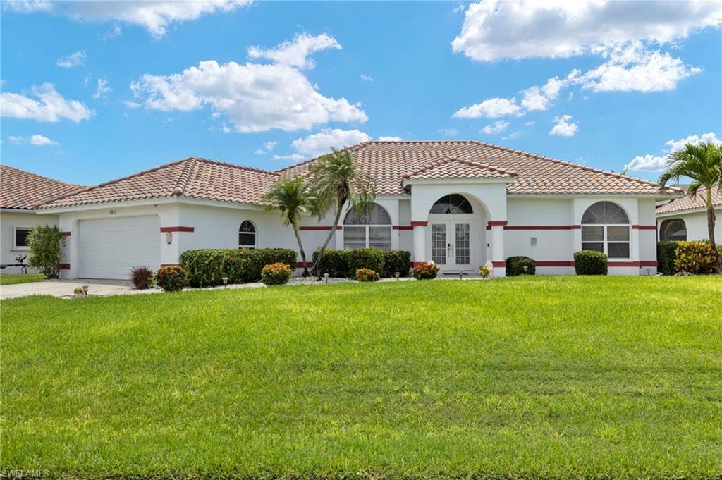 3925 Oasis BLVD CAPE CORAL, FL 33914