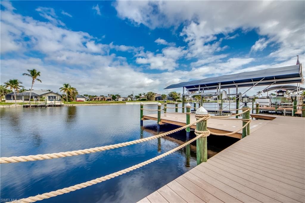 2703 SW 43rd TER CAPE CORAL, FL 33914