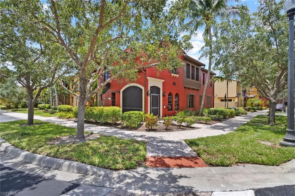 9114 Chula Vista LN 11901 NAPLES, FL 34113