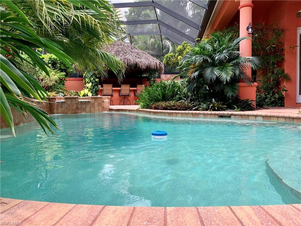 25094 Pinewater Cove LN BONITA SPRINGS, FL 34134