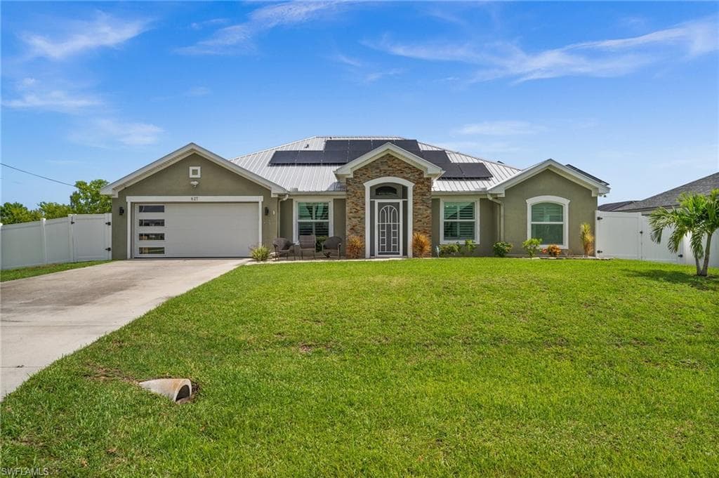 627 7th TER CAPE CORAL, FL 33909