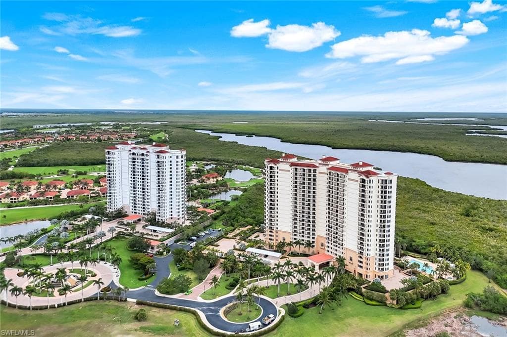 1050 Borghese LN 106 NAPLES, FL 34114