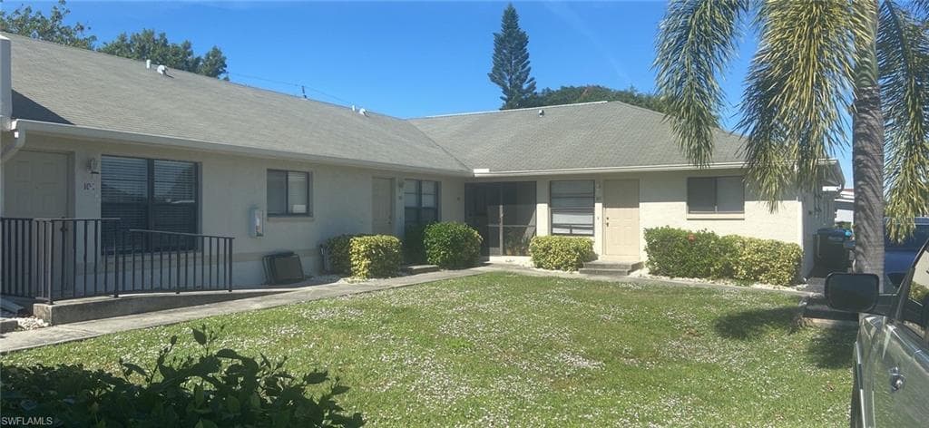 4964 Vincennes ST 103 CAPE CORAL, FL 33904