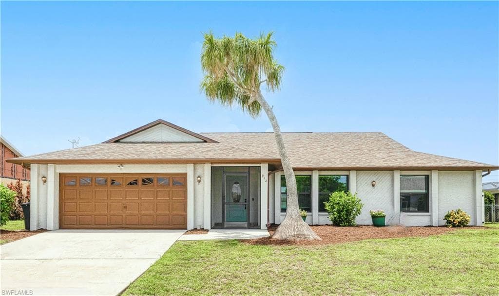 912 SE 18th TER CAPE CORAL, FL 33990