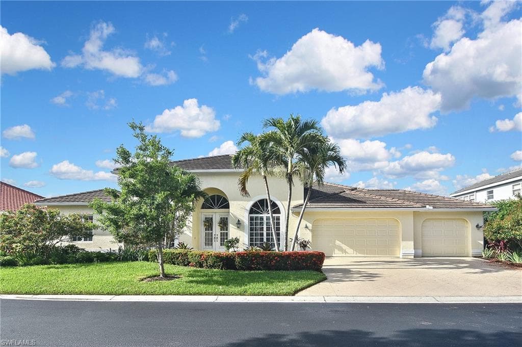 9819 Ensign CT FORT MYERS, FL 33919