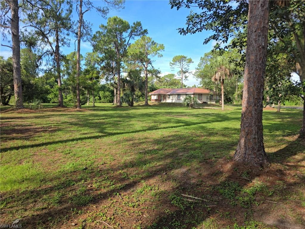 475 Weber BLVD S NAPLES, FL 34117