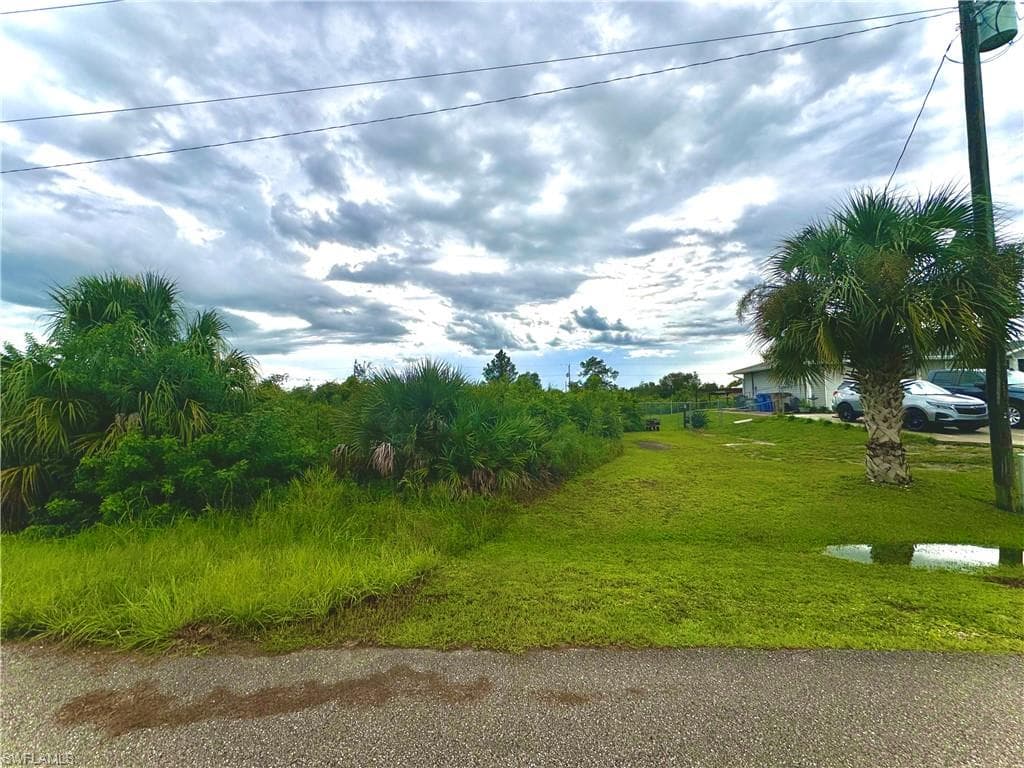 3015 65th ST W LEHIGH ACRES, FL 33971