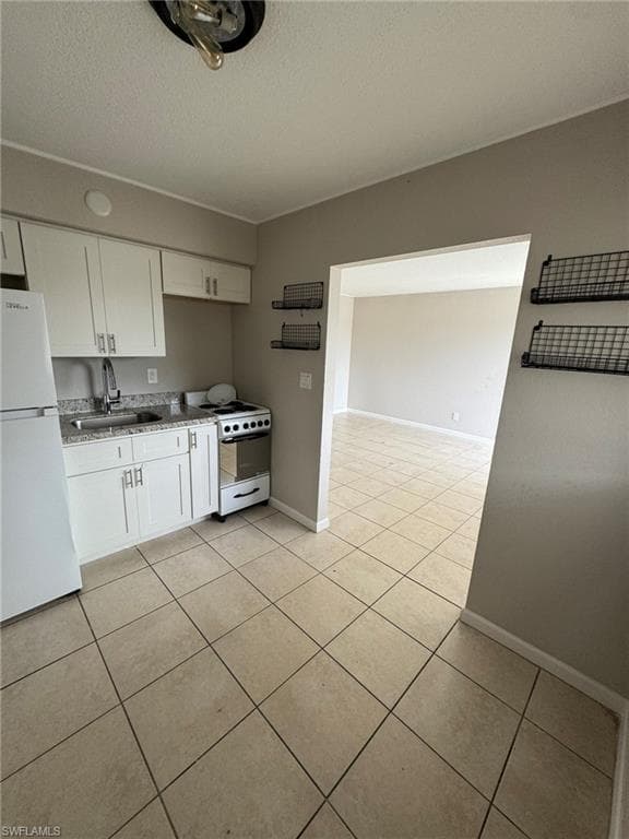 2452 Stella ST 206 FORT MYERS, FL 33901