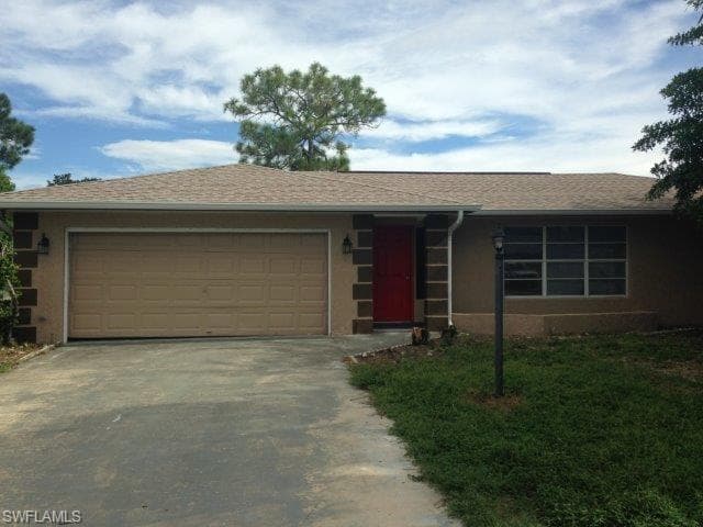 110 Doveside LN LEHIGH ACRES, FL 33936