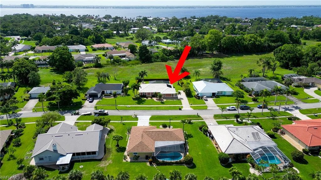 4180 Prestwick CT NORTH FORT MYERS, FL 33903