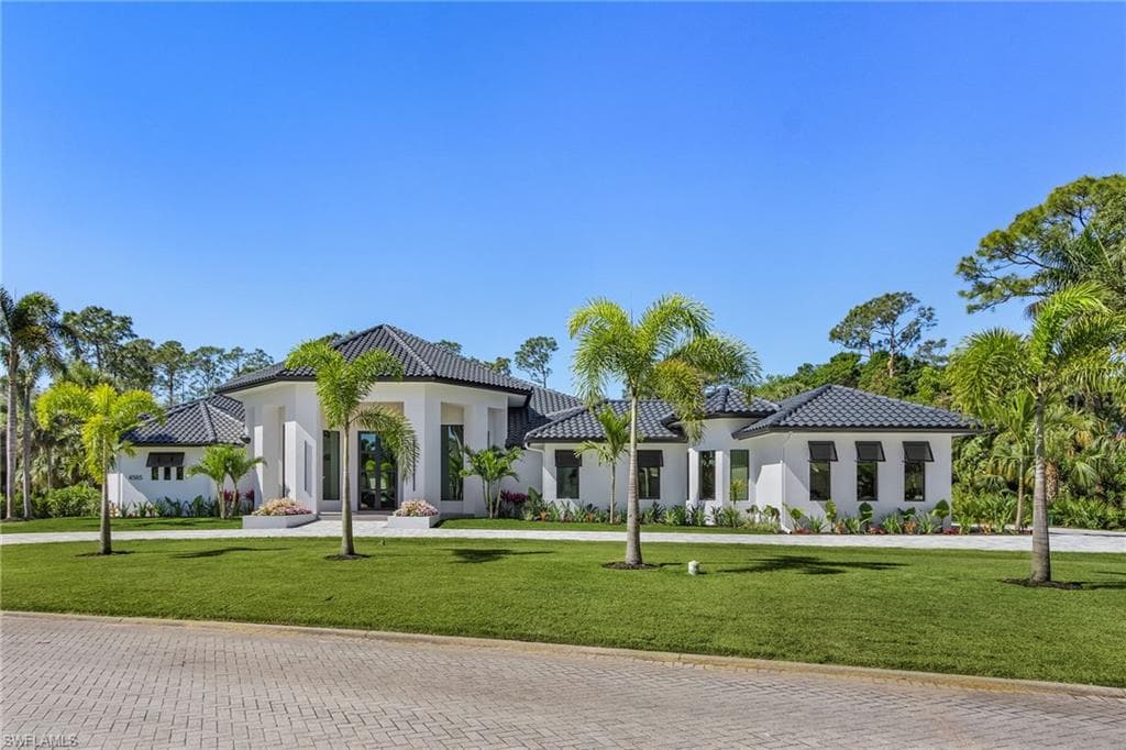 4565 Brynwood DR NAPLES, FL 34119