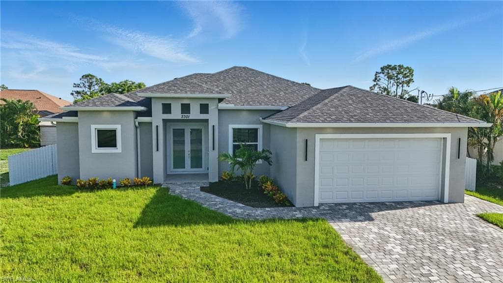 2301 NE 34th LN CAPE CORAL, FL 33909