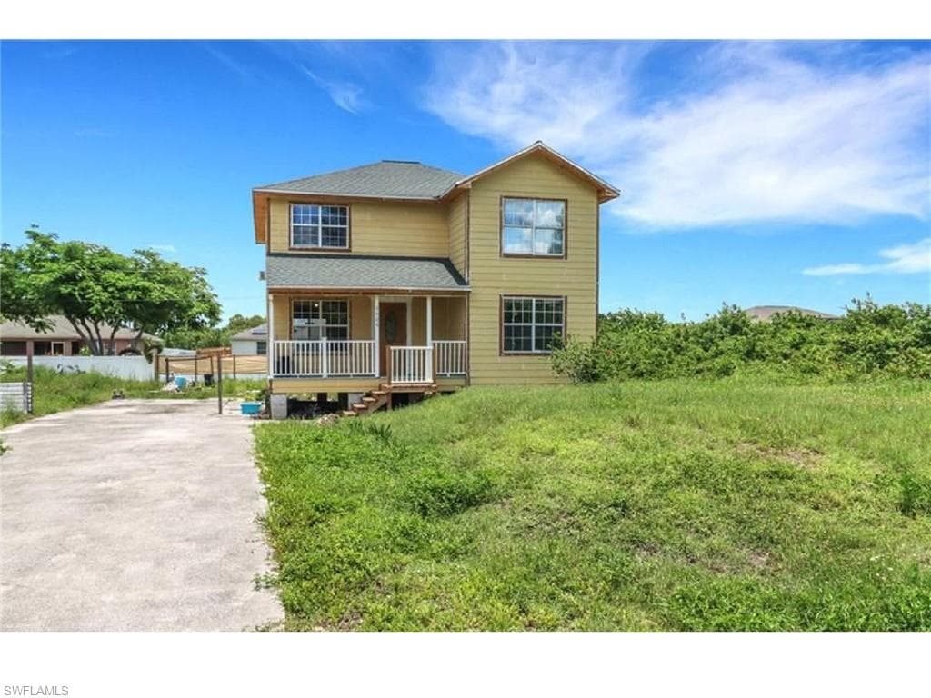 3906 28th ST SW LEHIGH ACRES, FL 33976