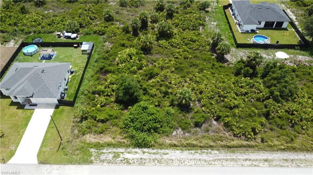 933 Norton AVE S LEHIGH ACRES, FL 33974