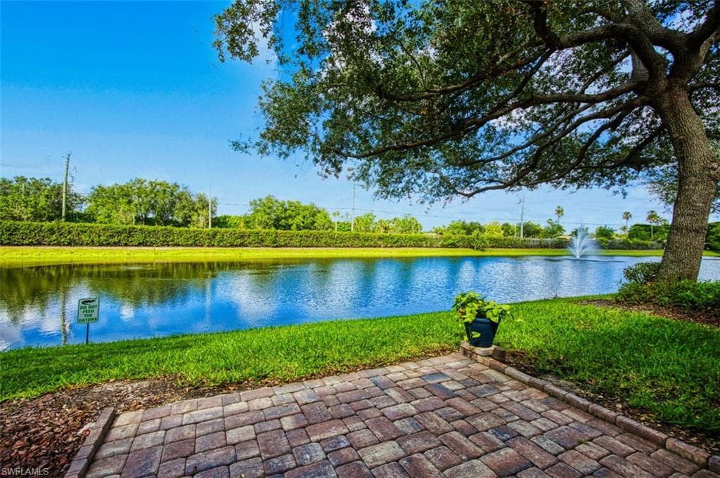 10058 Pacific Pines AVE FORT MYERS, FL 33966