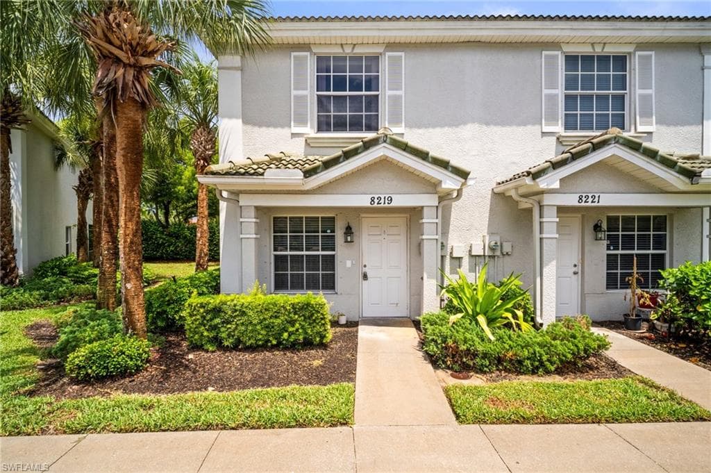 8219 pacific beach DR FORT MYERS, FL 33966