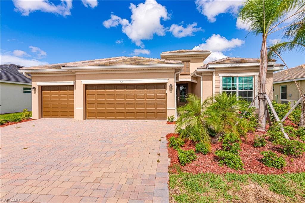 3541 Stormy Creek LN ALVA, FL 33920