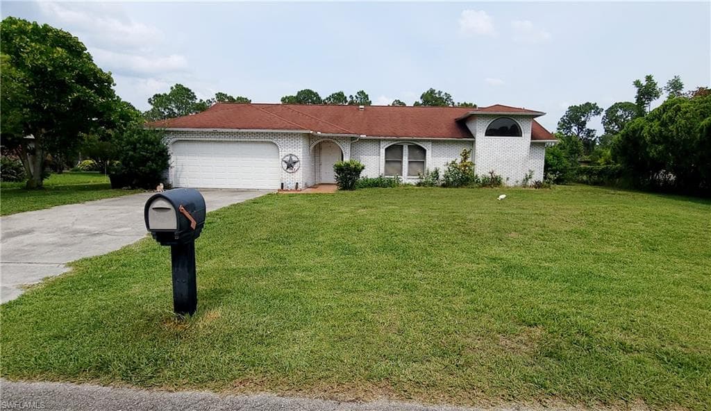 404 Roosevelt AVE LEHIGH ACRES, FL 33936