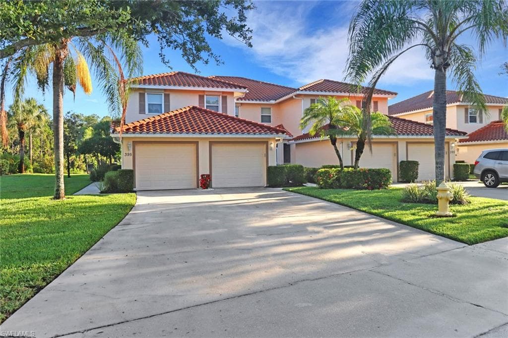 395 Robin Hood CIR 201 NAPLES, FL 34104