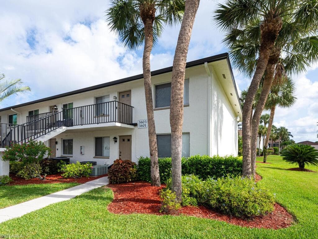 3603 Arctic CIR 402 NAPLES, FL 34112