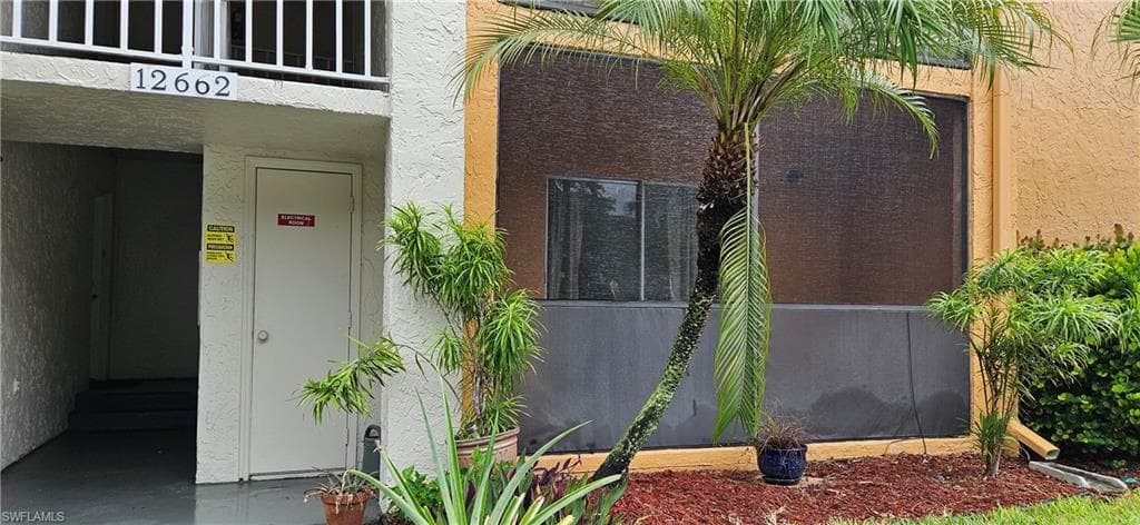 12662 Kenwood LN B FORT MYERS, FL 33907