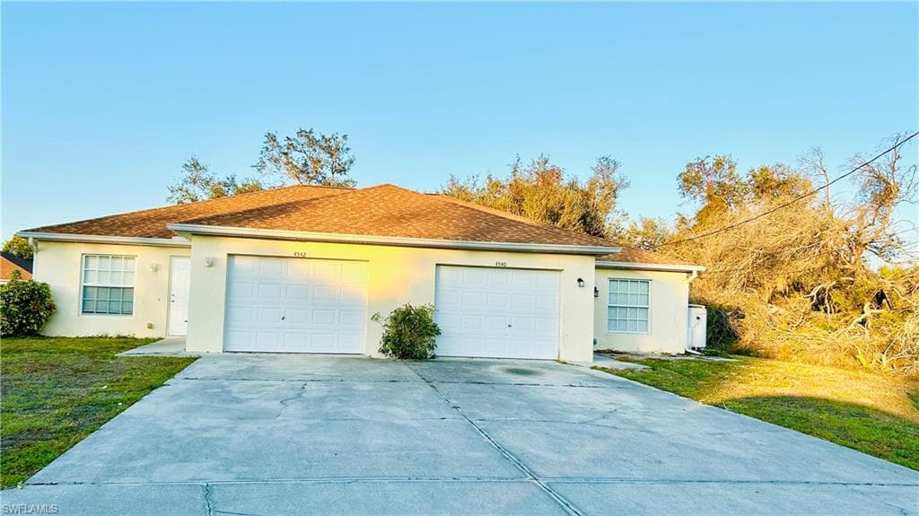 4542 28th ST SW LEHIGH ACRES, FL 33973