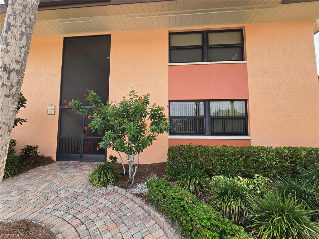 1542 Mainsail DR 1 NAPLES, FL 34114