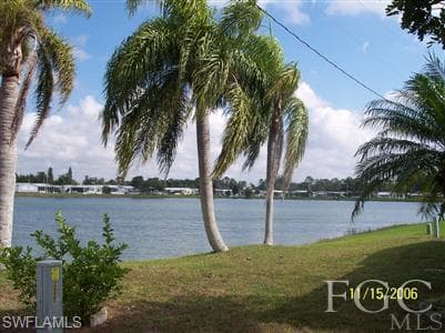 3107 Indian Village LN NORTH FORT MYERS, FL 33917