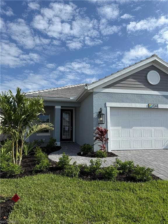 4544 Centaurus CIR NAPLES, FL 34120